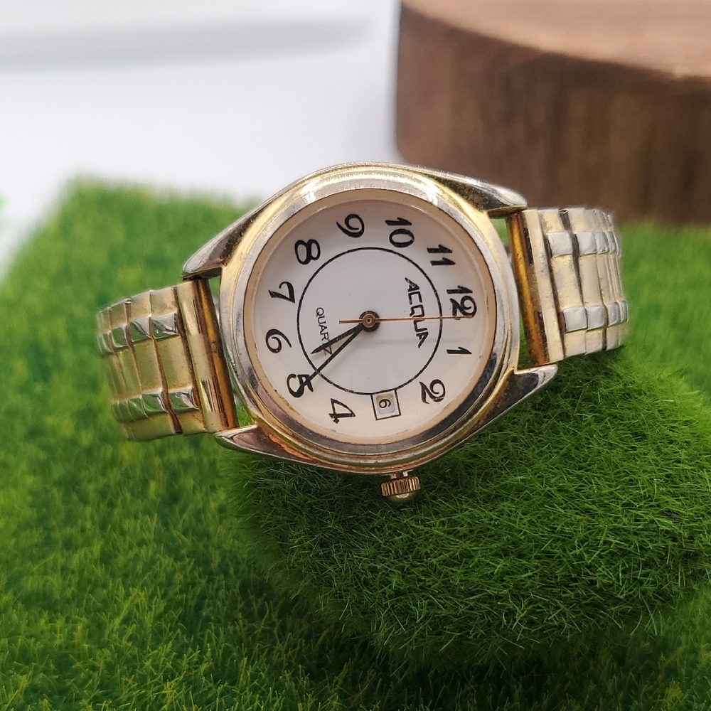 Acqua  Gold Tone  and Silver Tone Quartz Watch B3304 By Timex Needs Batteries